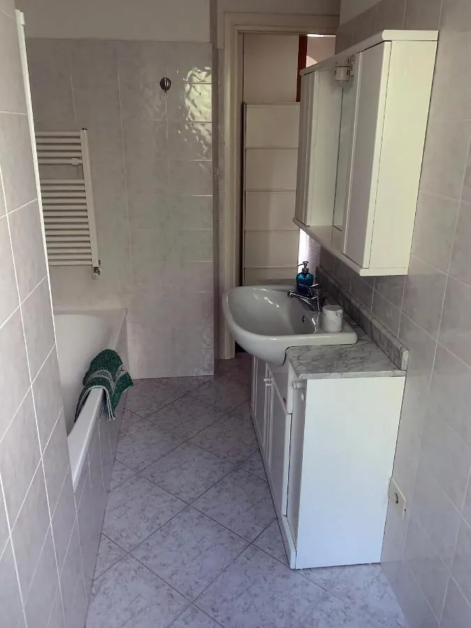 Casa Bianca 4 - Confortevole In Centro A Moneglia 0*,  Italy