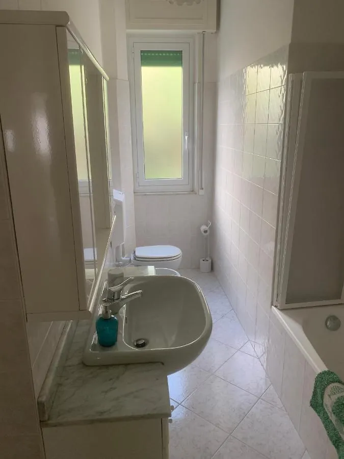 Casa Bianca 4 - Confortevole In Centro A Moneglia Apartment